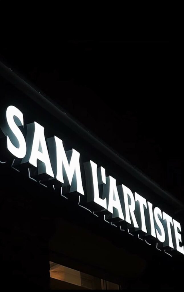 Enseigne lumineuse