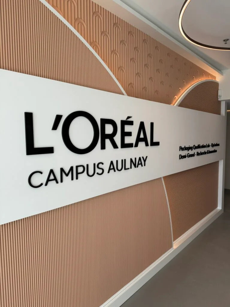 Plaque signalétique intérieure L'Oréal Campus Aulnay